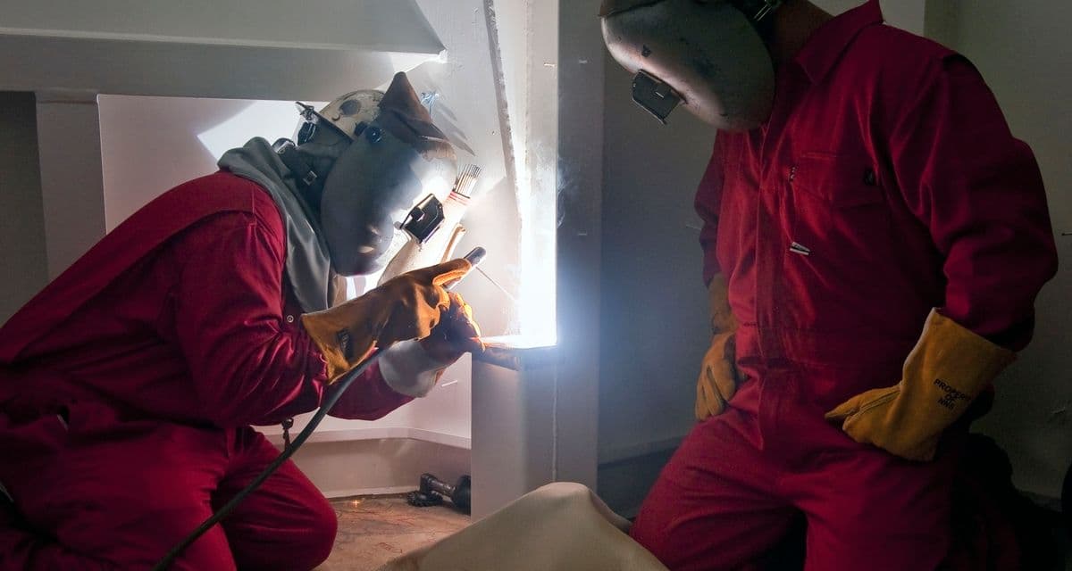 TIME CAPSULE PLACED ON GERALD R. FORD (CVN 78) TO MEMORIALIZE CARRIER NAMESAKE'S LIFETIME ACHIEVEMENTS