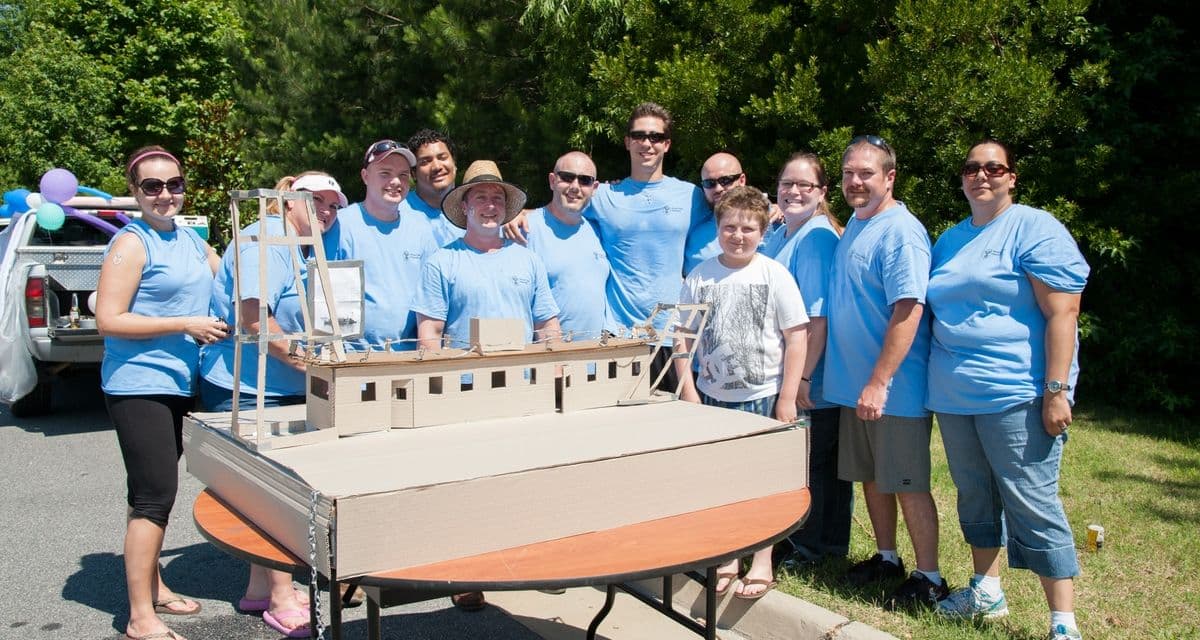 PHOTO RELEASE -- NEWPORT NEWS SHIPBUILDING WINS "THE YARD" TITLE WITH CARDBOARD AND DUCT TAPE