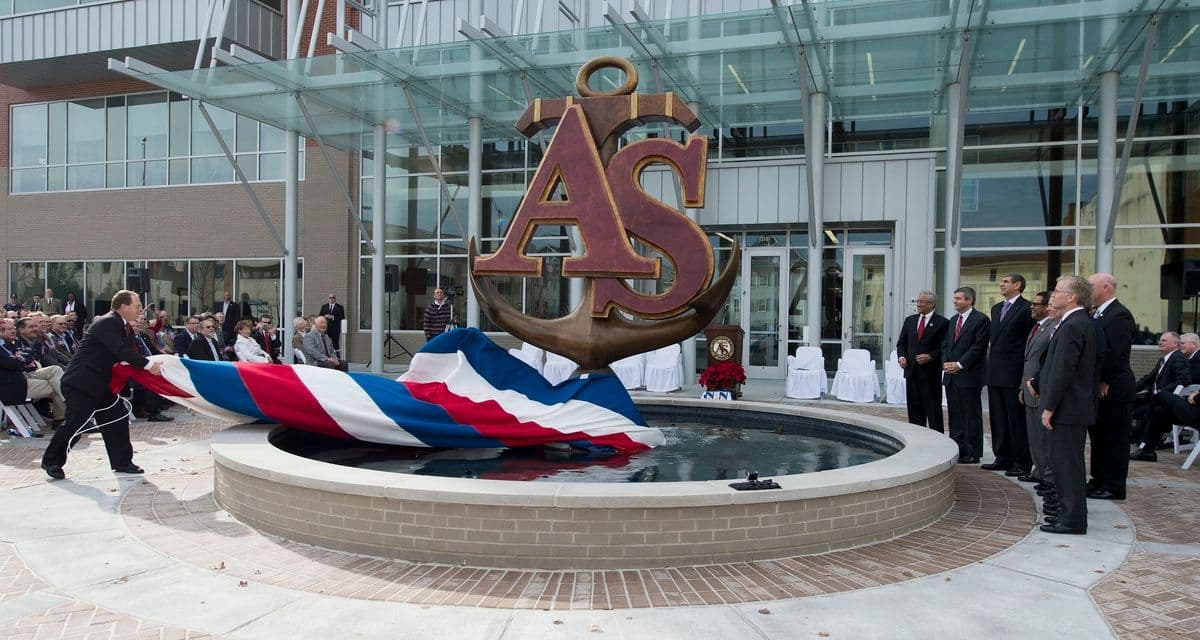 NEWPORT NEWS SHIPBUILDING CELEBRATES APPRENTICE SCHOOL GRAND OPENING