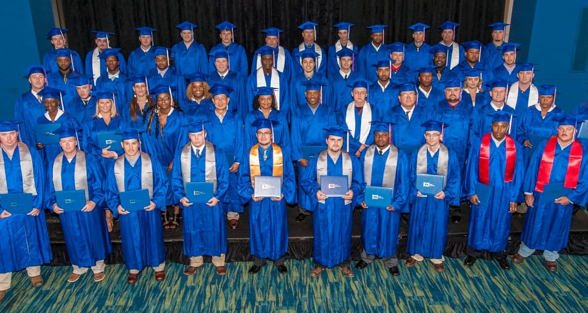 INGALLS SHIPBUILDING CELEBRATES APPRENTICE GRADUATION
