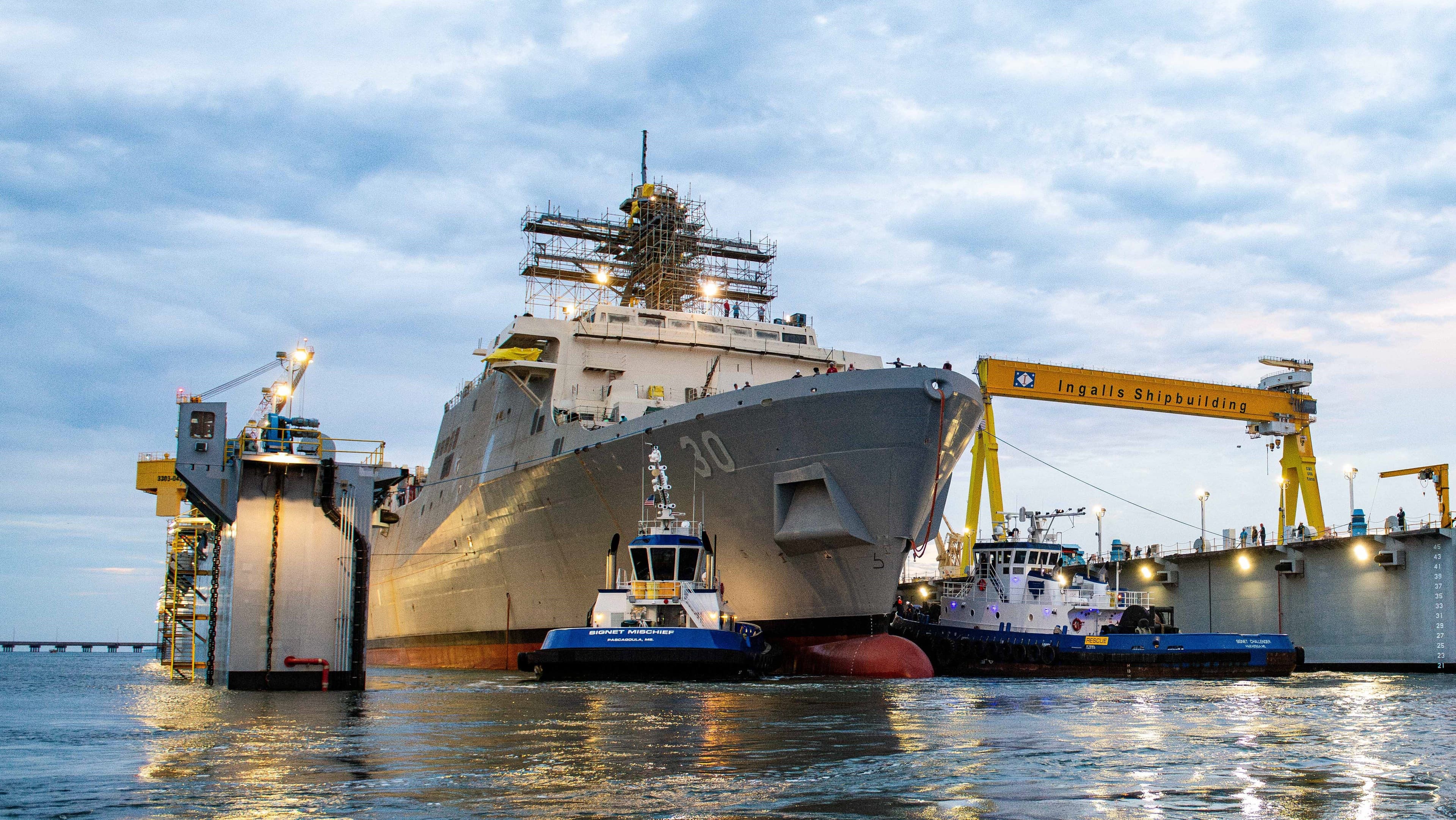 HII LAUNCHES AMPHIBIOUS TRANSPORT DOCK HARRISBURG (LPD 30)