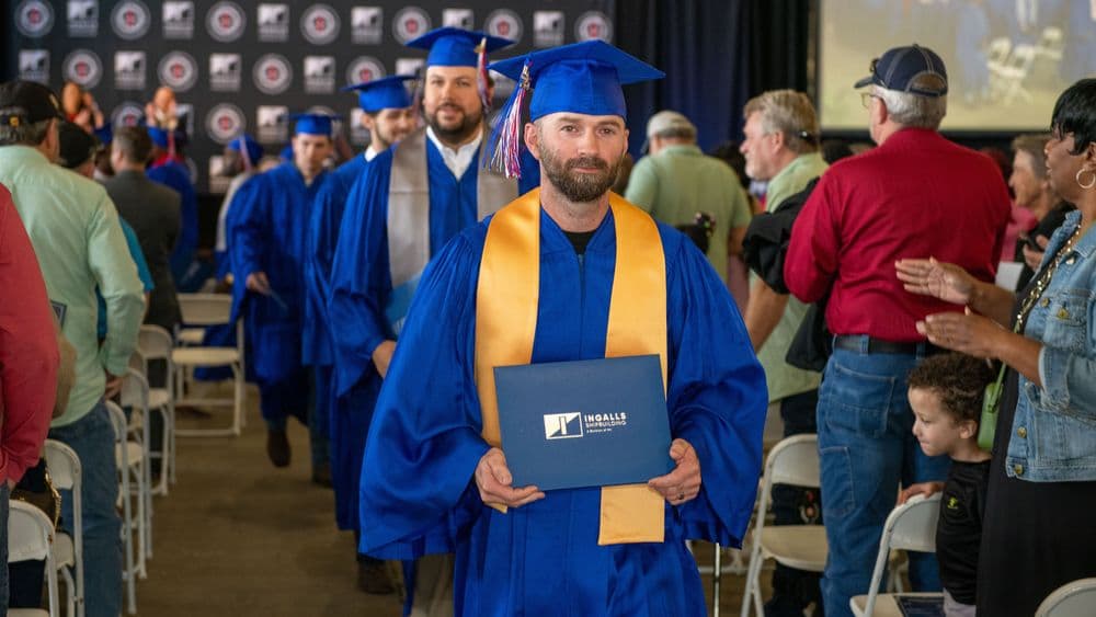 HII's Ingalls Shipbuilding Celebrates 2025 Apprentice School Graduates