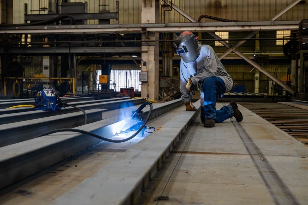 HII Expands Welding Automation at Ingalls Shipbuilding Through Partnership with HD HHI